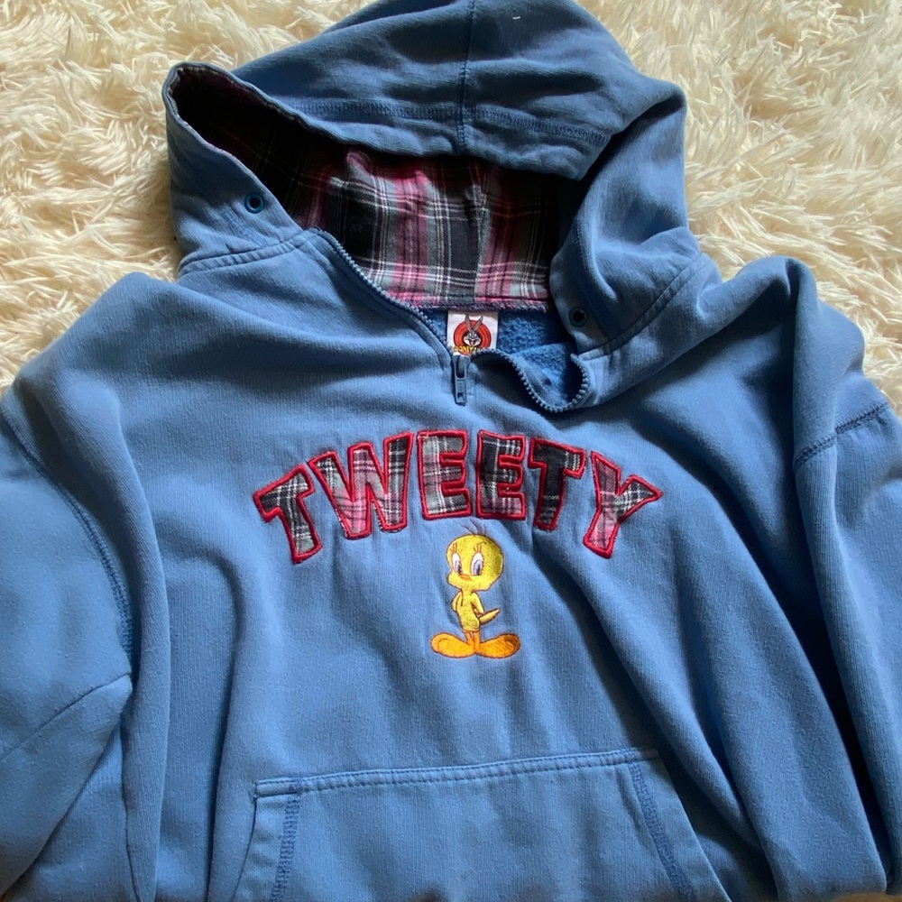 sweatshirt